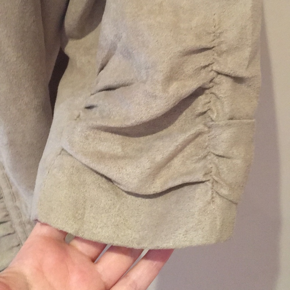 Faux suede blazer🍒 - Picture 4 of 8